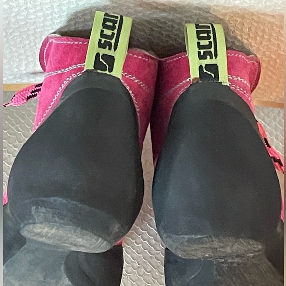 SCARPA Climbing Shoes, Pink Suede’s Women’s Size EU 42, US 10 Made in Italy - Picture 12 of 16